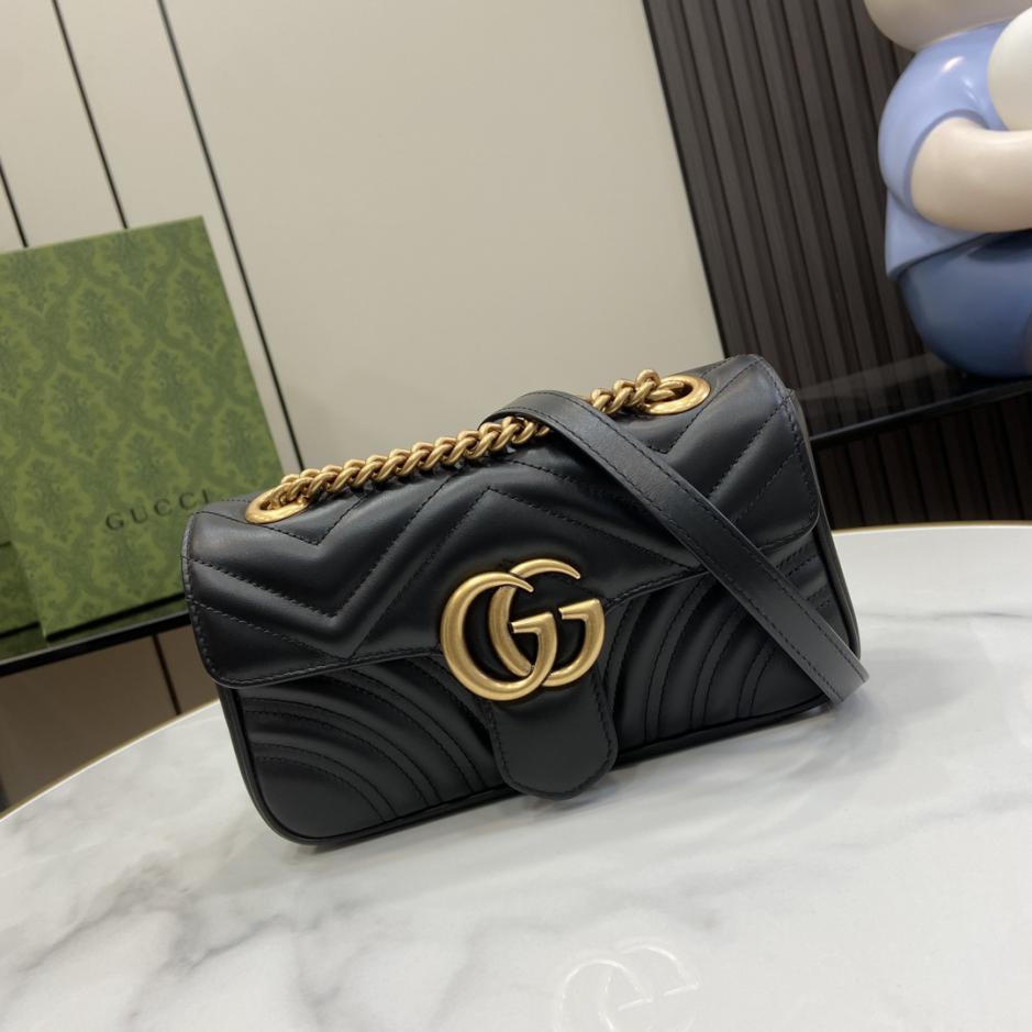 Con set completo di confezione originale in scatola verde Mini borsa a tracolla della serie Gucci Marmont