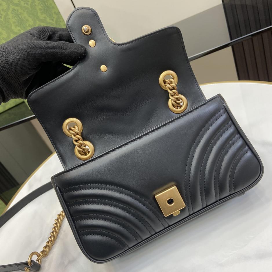 Con set completo di confezione originale in scatola verde Mini borsa a tracolla della serie Gucci Marmont