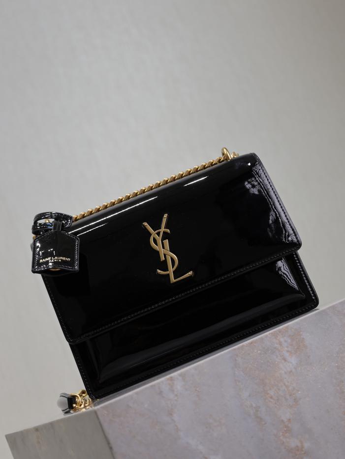 SAINT LAURENT pelle verniciata nera con fibbia dorata·sunset 22 cm tramonto