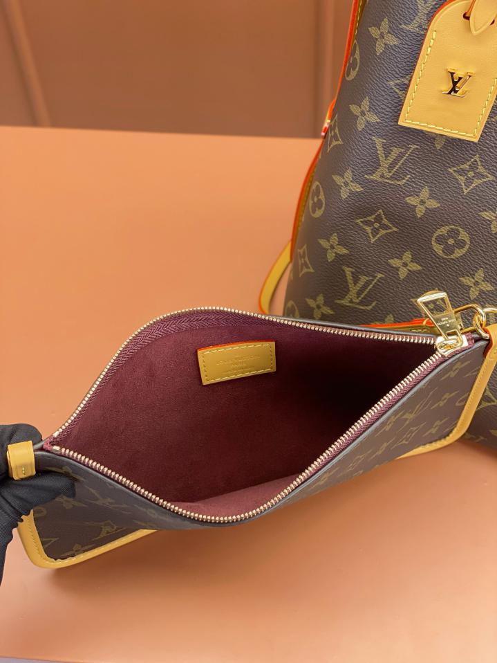 LV Alma Carryall MM