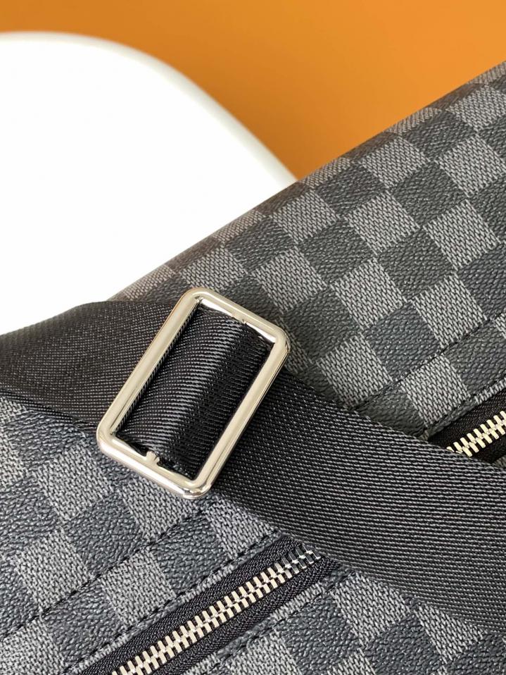 LV District unisex tracolla