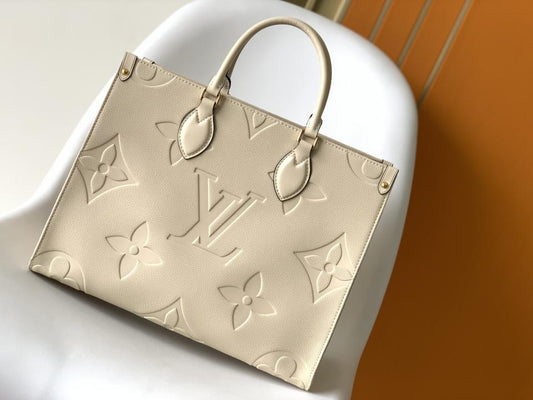 LV tote media OnTheGo