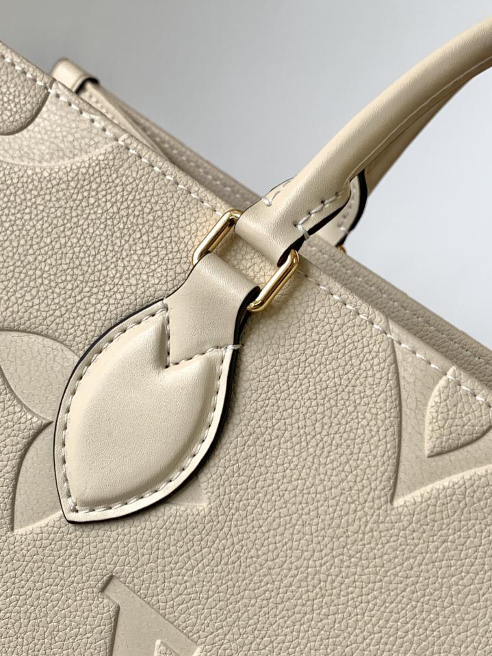 LV tote media OnTheGo