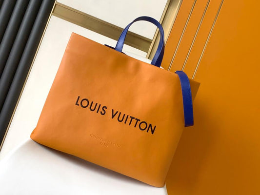 M24457 Borsa shopper media superiore LV