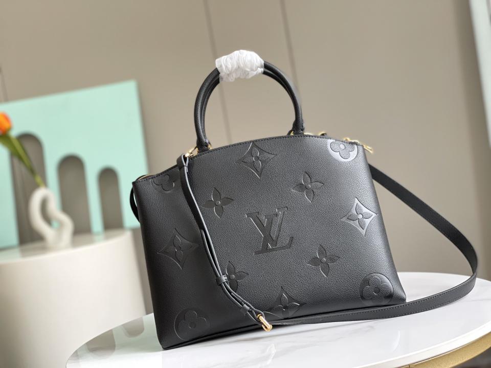 LV Grand Palais (5A43)