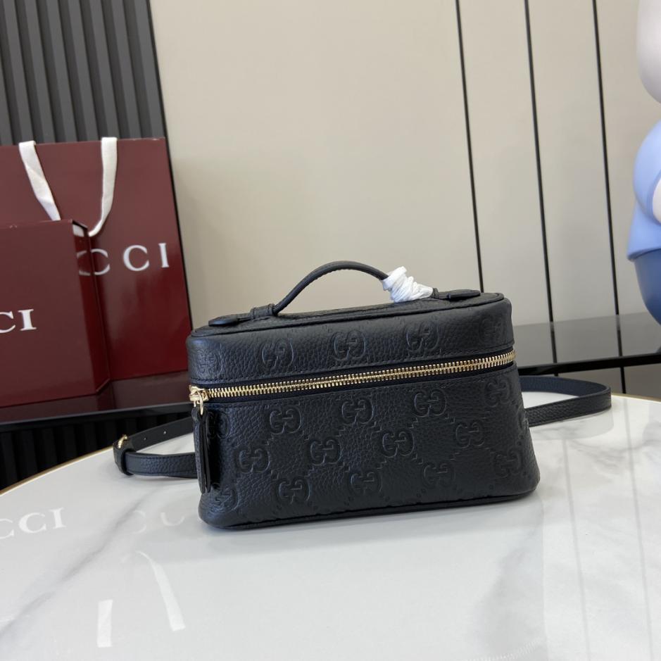 Borsa super mini serie GG Emblem