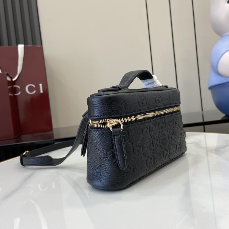 Borsa super mini serie GG Emblem