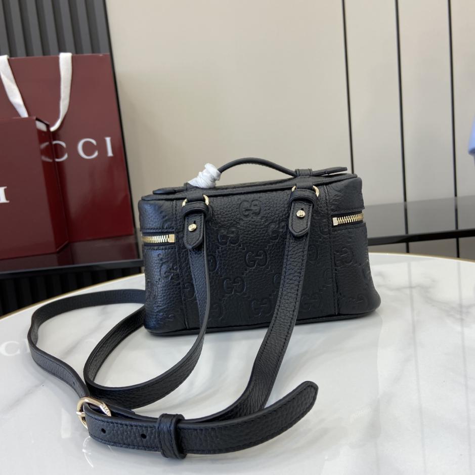 Borsa super mini serie GG Emblem