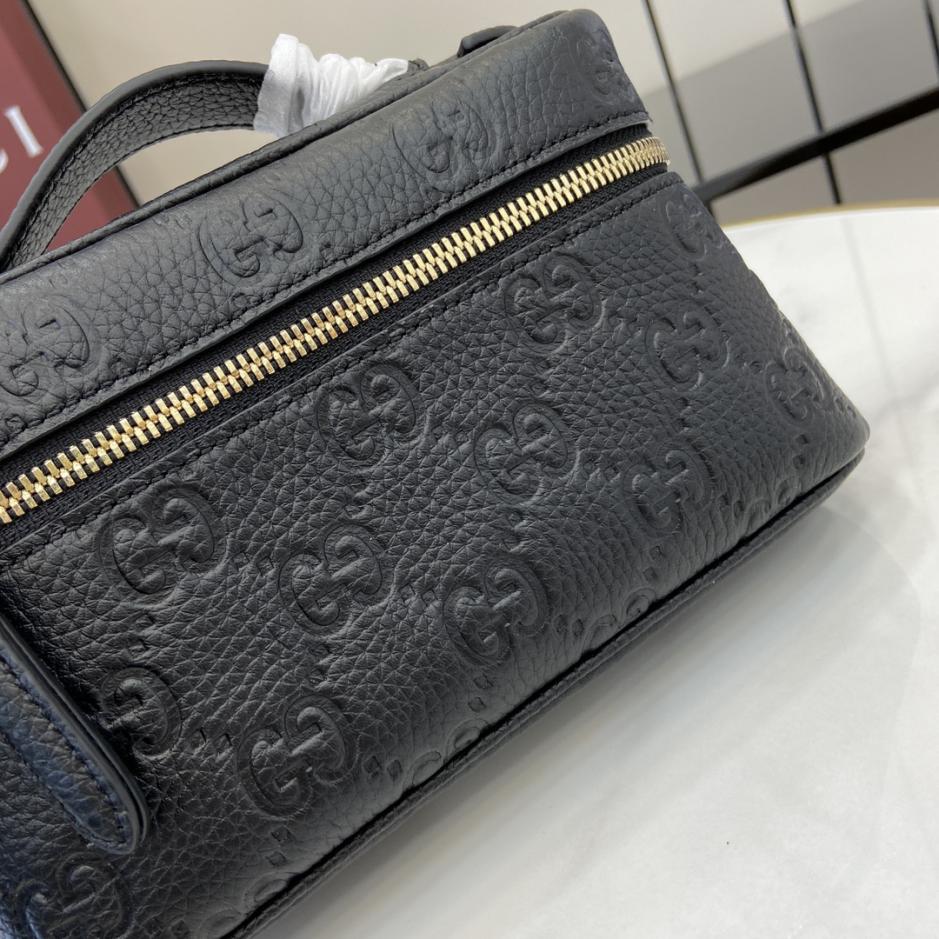 Borsa super mini serie GG Emblem