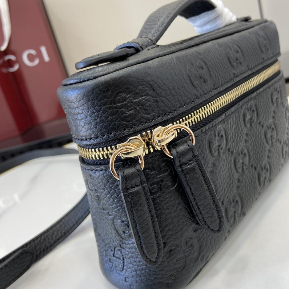 Borsa super mini serie GG Emblem