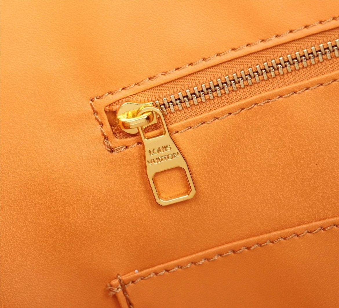 LV OnTheGo MM