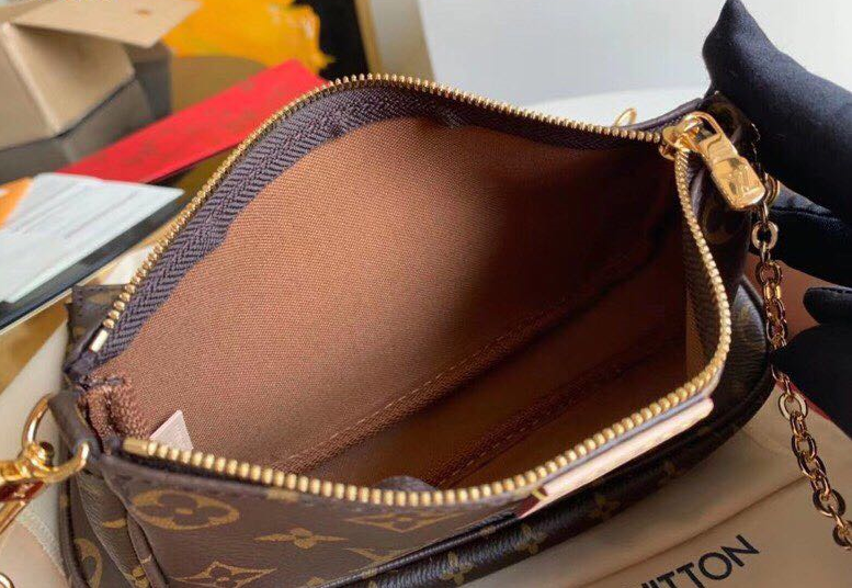 LV Multi Pochette Accessoires in Tela Monogram - Rosa