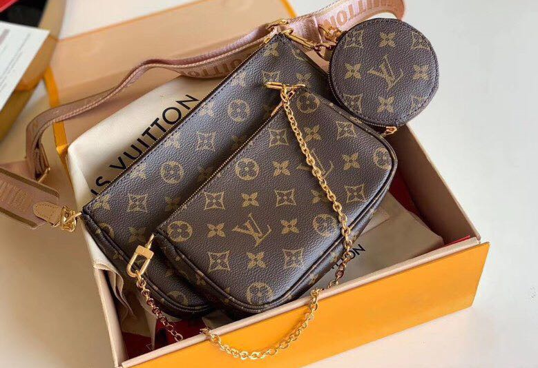 LV Multi Pochette Accessoires in Tela Monogram - Rosa
