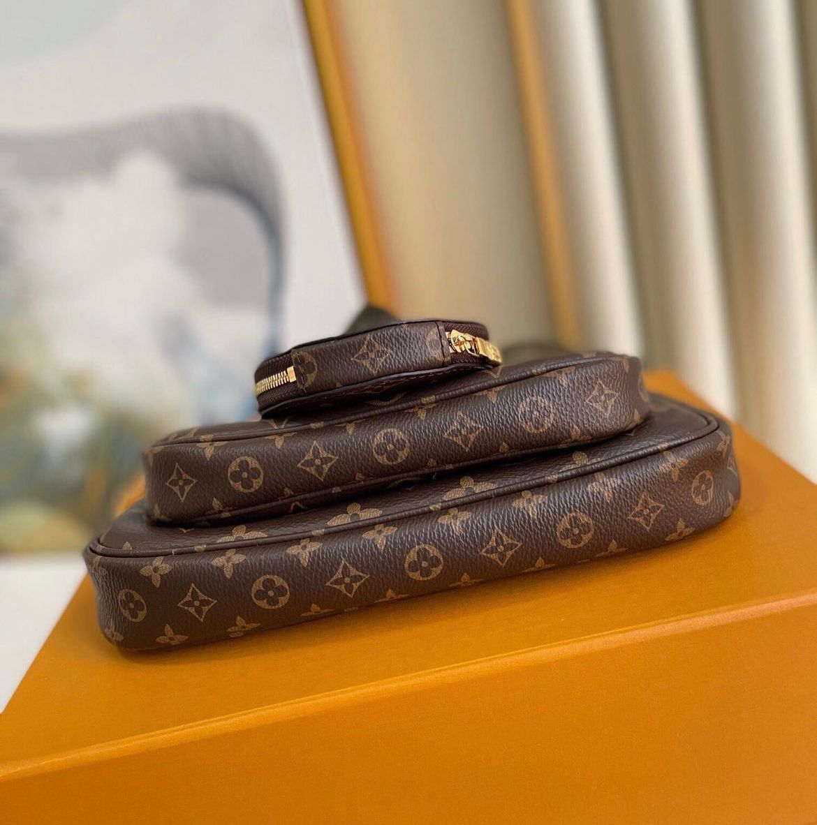 LV Multi Pochette Accessoires in Tela Monogram  Verde Kaki