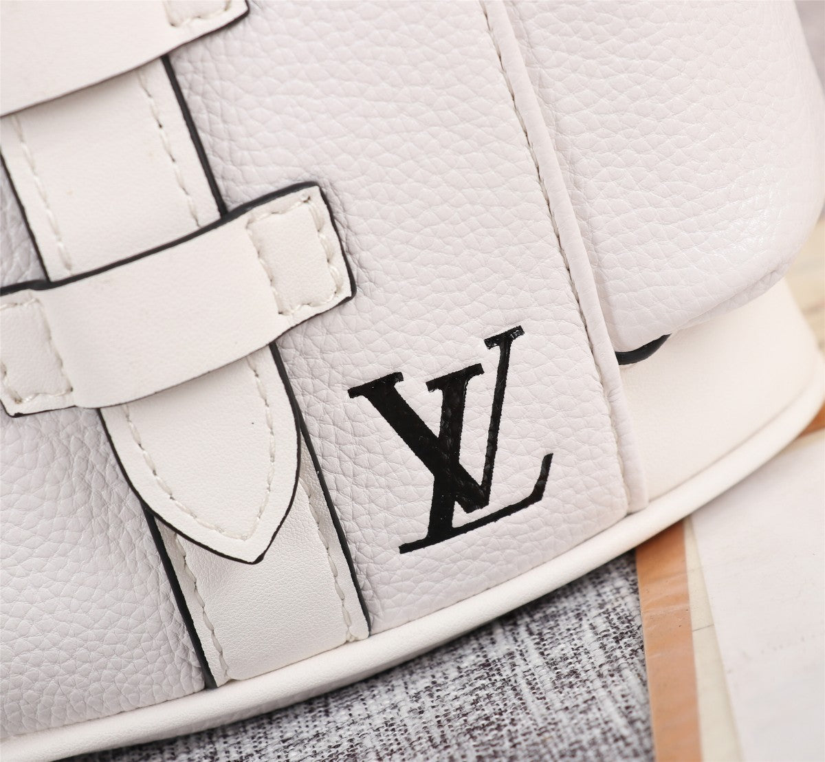 LV Zaino Mini in Pelle Bianco