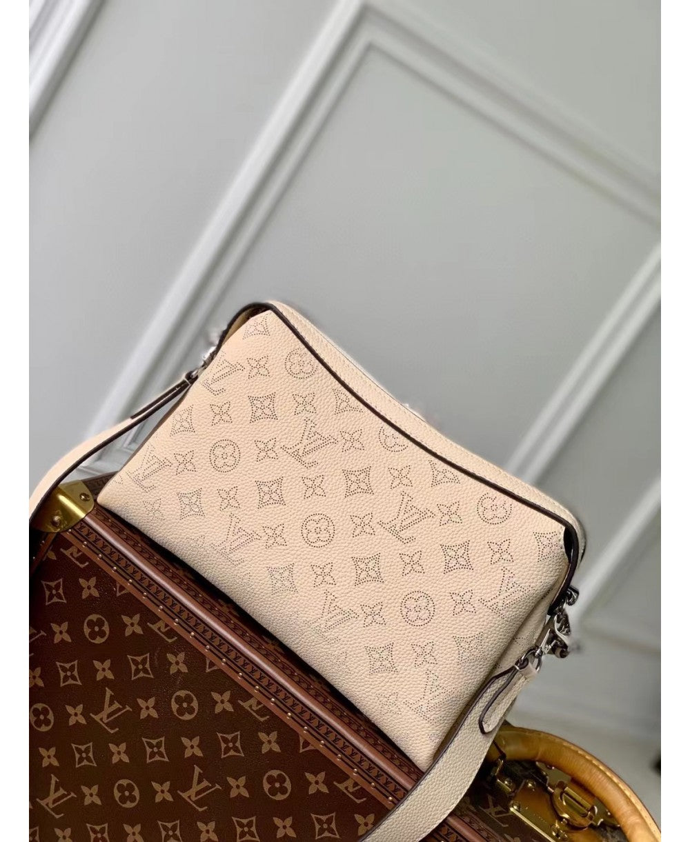 LV Hand It All PM in Pelle Mahina - Beige Crema