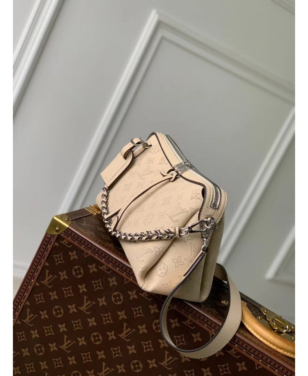 LV Hand It All PM in Pelle Mahina - Beige Crema