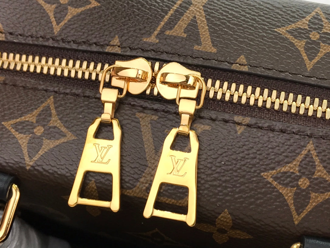 LV Petite Malle Souple - Edizione LV Match