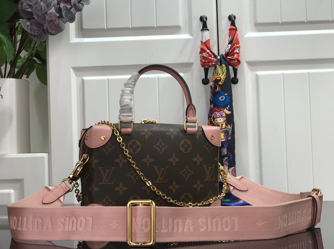 LV Petite Malle Souple