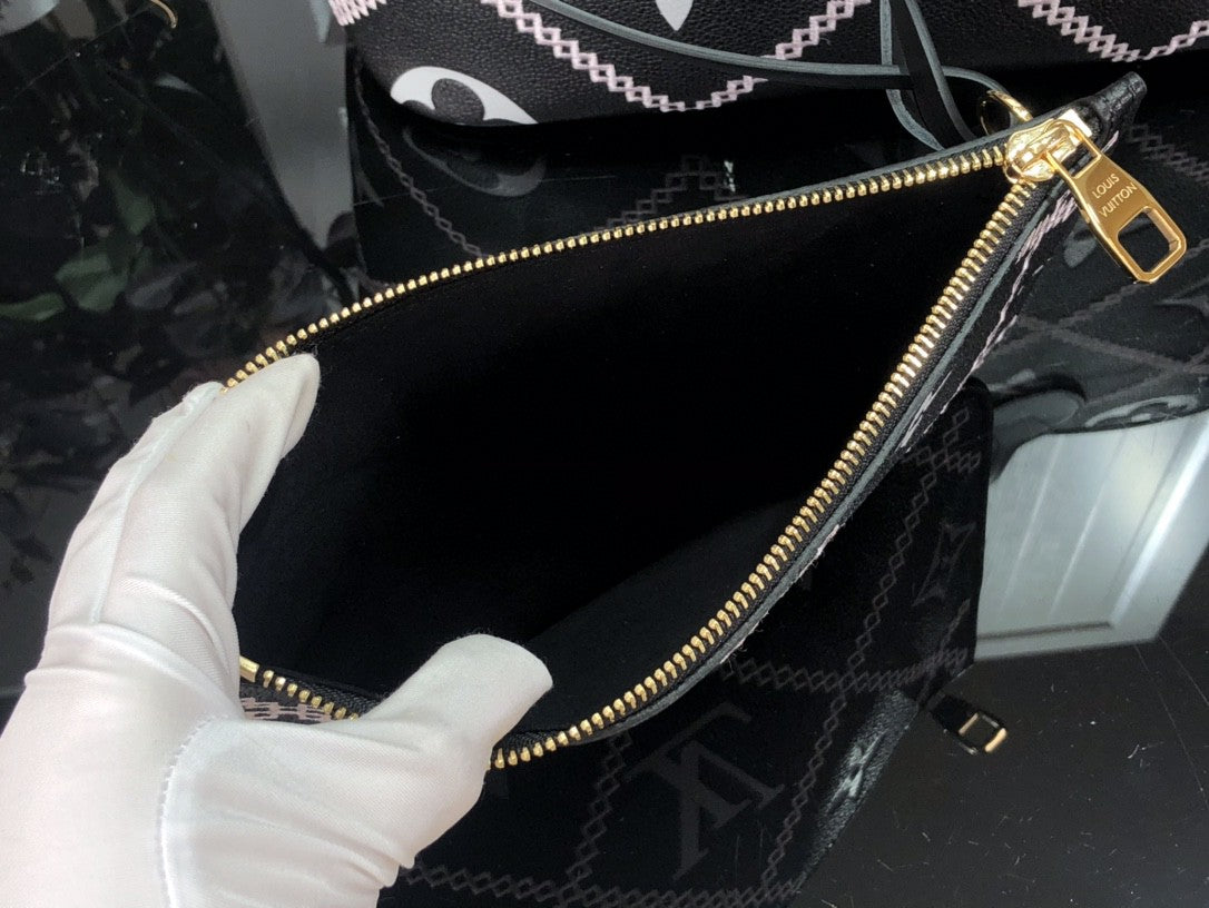 Louis Vuitton Neverfull MM in Tela Damier Azur