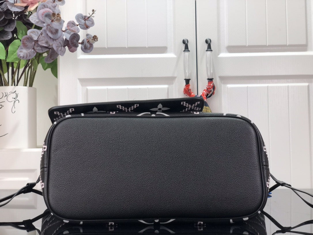 Louis Vuitton Neverfull MM in Tela Damier Azur