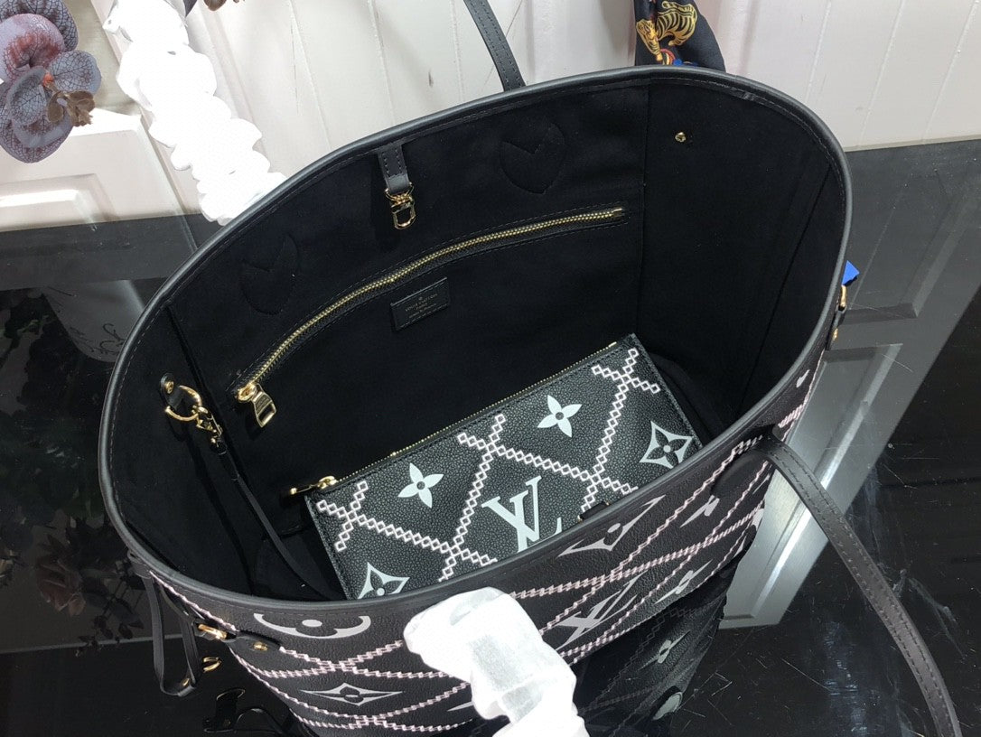 Louis Vuitton Neverfull MM in Tela Damier Azur