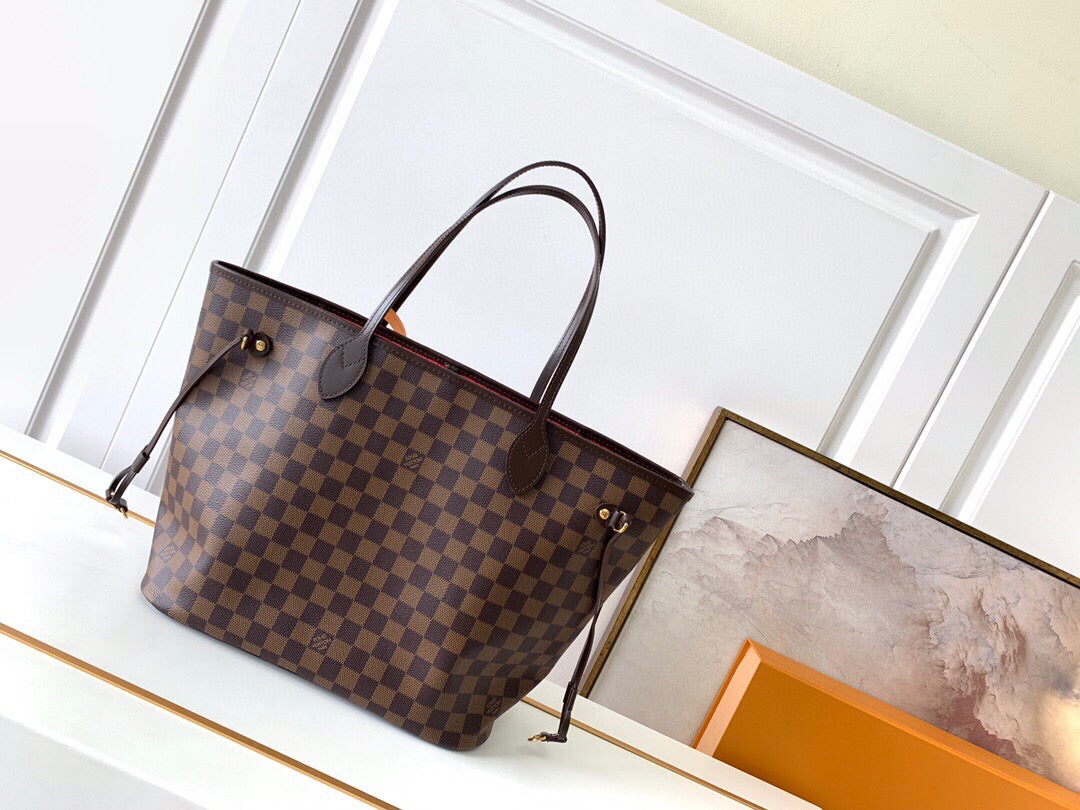 LV Neverfull MM in Tela Monogram - Rosso Ciliegia